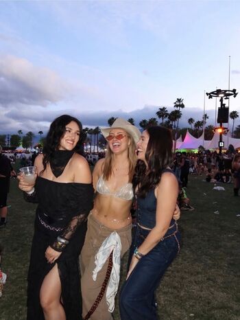 Maren wolf page 2 image