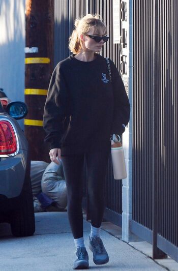 Margot robbie 1 image