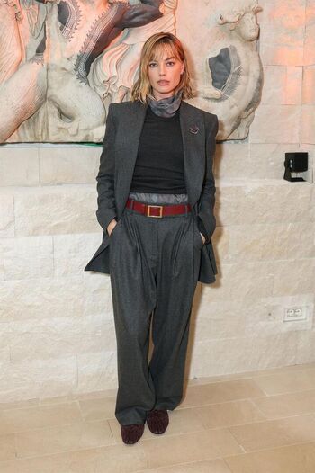 Margot robbie 1 image