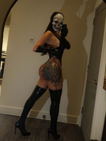 Maria eduarda image