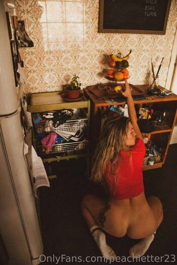 Maria eva peach 1 image