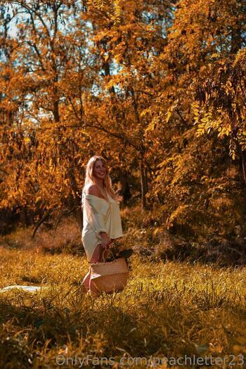 Maria eva peach 1 image