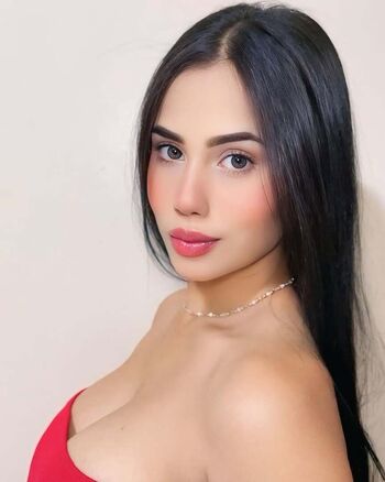 Maria pernia image