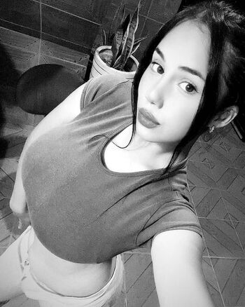 Maria pernia image