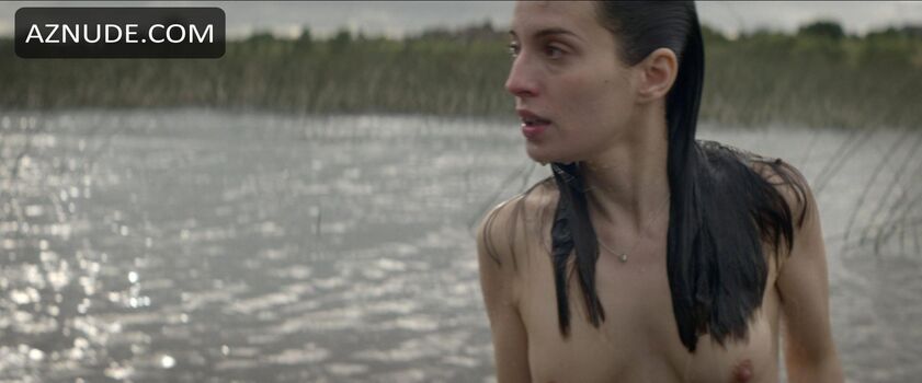 Maria valverde image