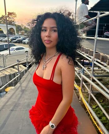 Mariah the scientist image