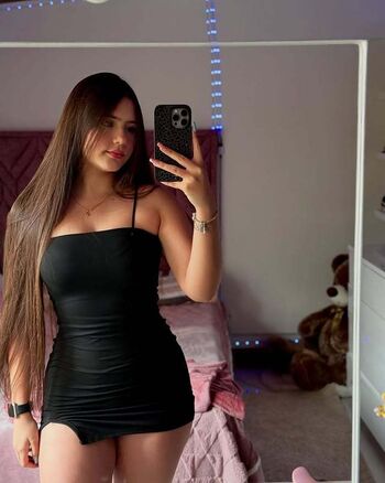 Mariana hincapie image