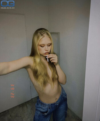 Marieejoan image