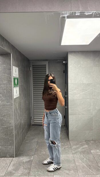 Mariel mendoza image