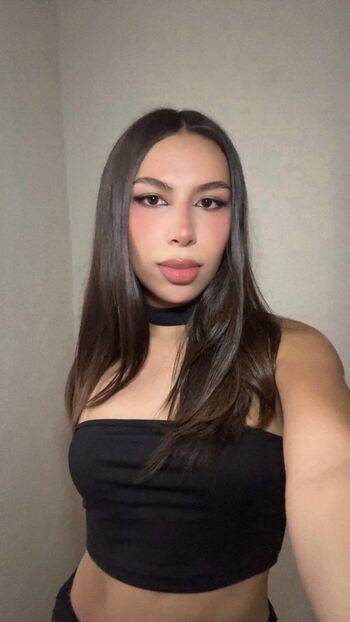 Mariel mendoza image