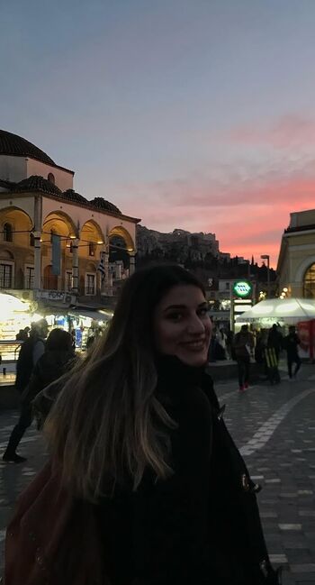 Marina pezouvani image