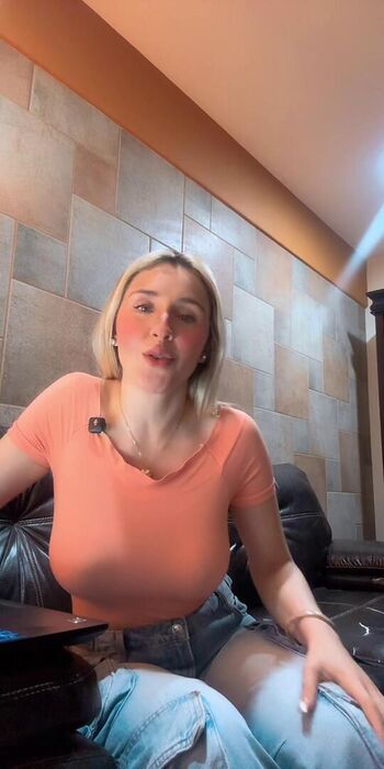 Marisol dovala la chica del clima image