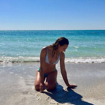 Marissa papaconstantinou image