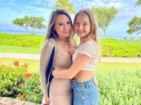 Mariya turnell image