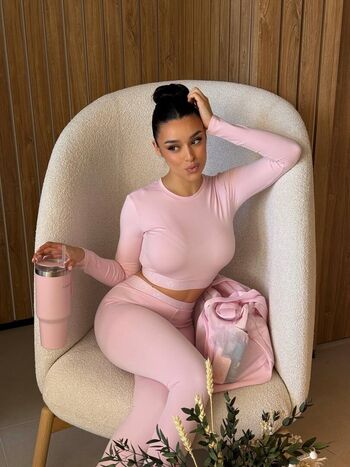 Marta diaz page 2 image