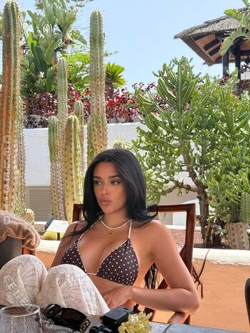 Marta diaz image