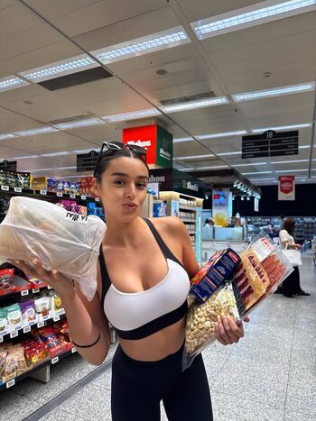Marta diaz image