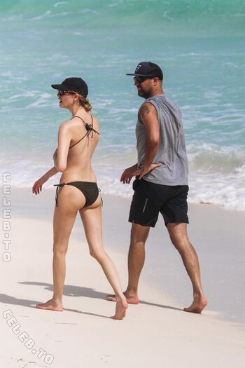 Martha hunt page 5 image