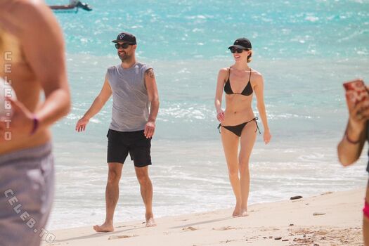 Martha hunt page 5 image