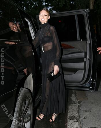 Martha hunt image