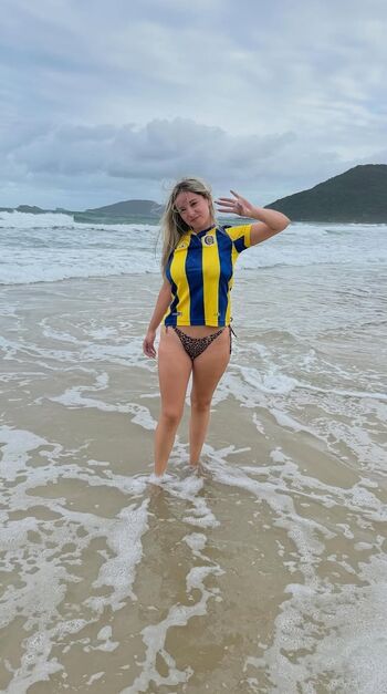 Martina rodriguez image