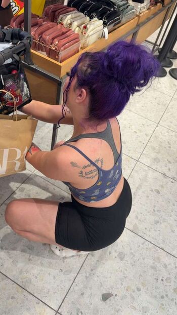 Mary liven page 2 image