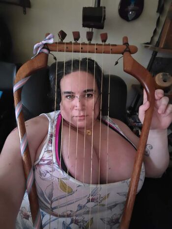 Maxine tangles image