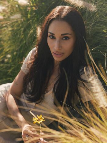 Meaghan rath image