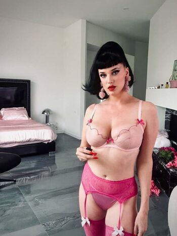 Megan louise 1 image