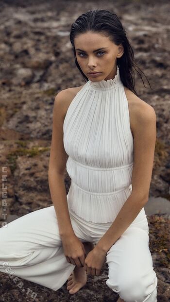 Meika woollard page 6 image