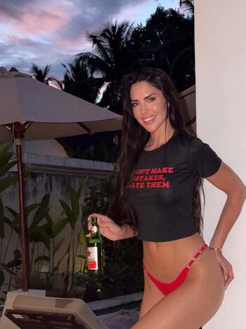 Melania puntas image