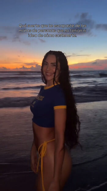 Melania puntas image