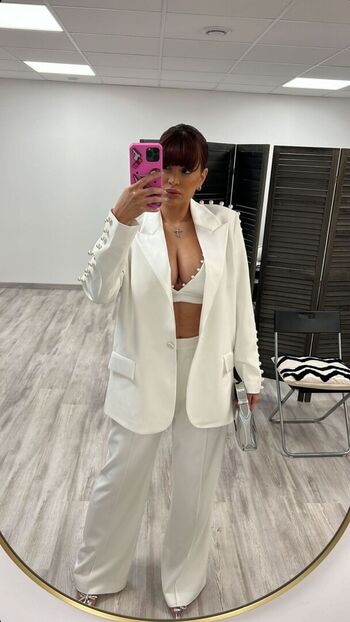Melanie dacruz image