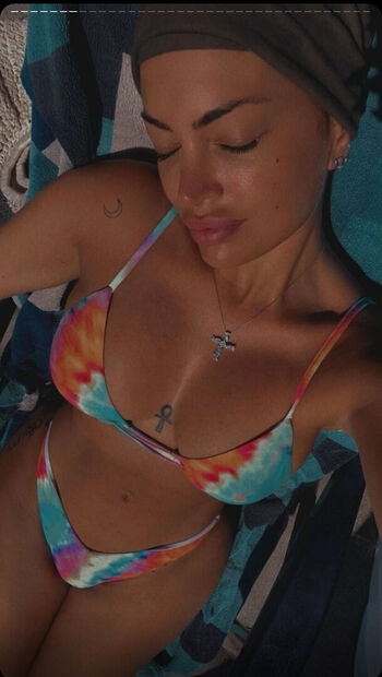 Melanie dacruz image