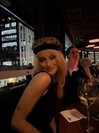 Melanie jarnson image