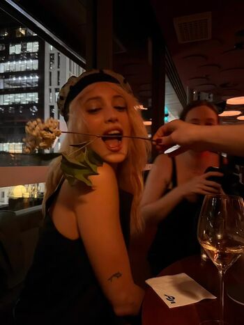 Melanie jarnson image