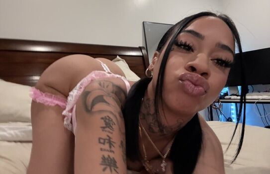 Melaniericchhh image