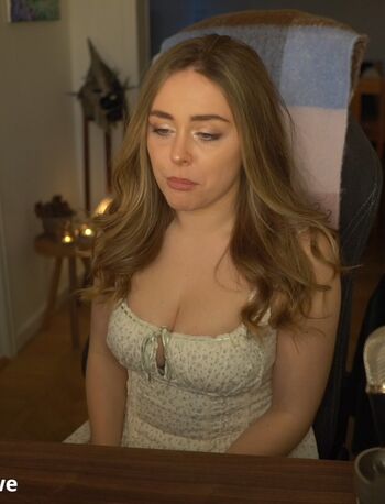 Melina goransson 1 page 3 image