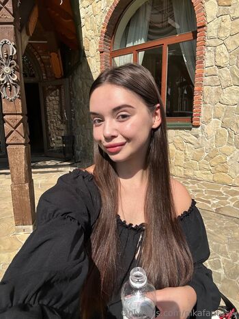 Melittlenika nikafantasty image