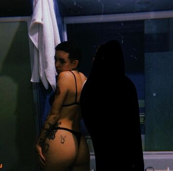 Mena diaz image
