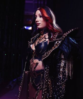 Mercedes mone image
