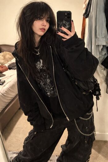 Merlyn pamplona image