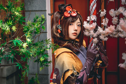 Messie huang image