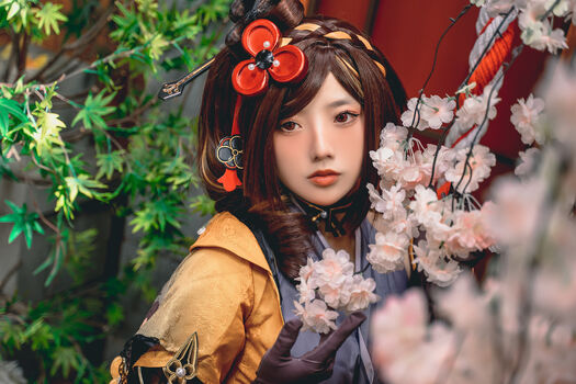 Messie huang image