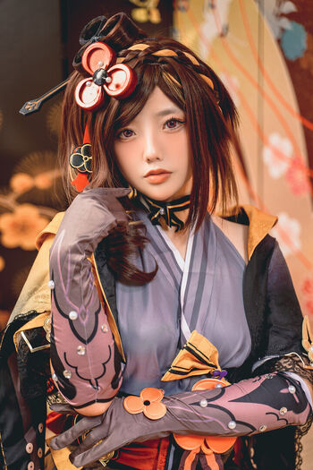 Messie huang image