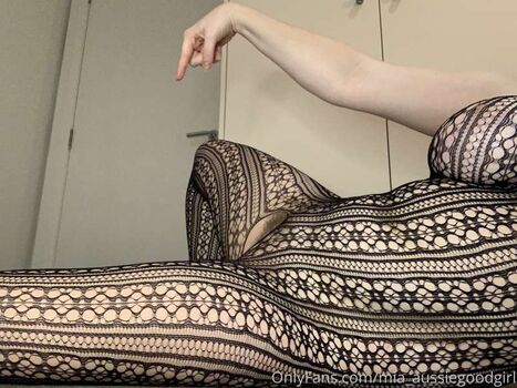 Mia_aussiegoodgirl