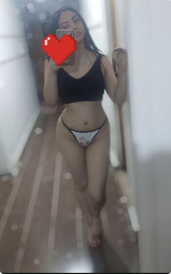 Mia Basanes