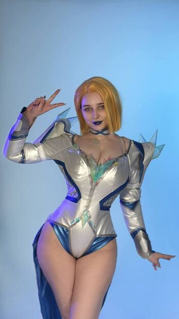 Mia green tea page 3 image