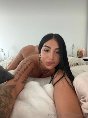 Mia keller image