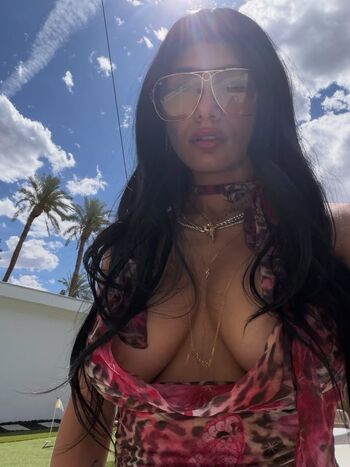 Mia khalifa 1 image